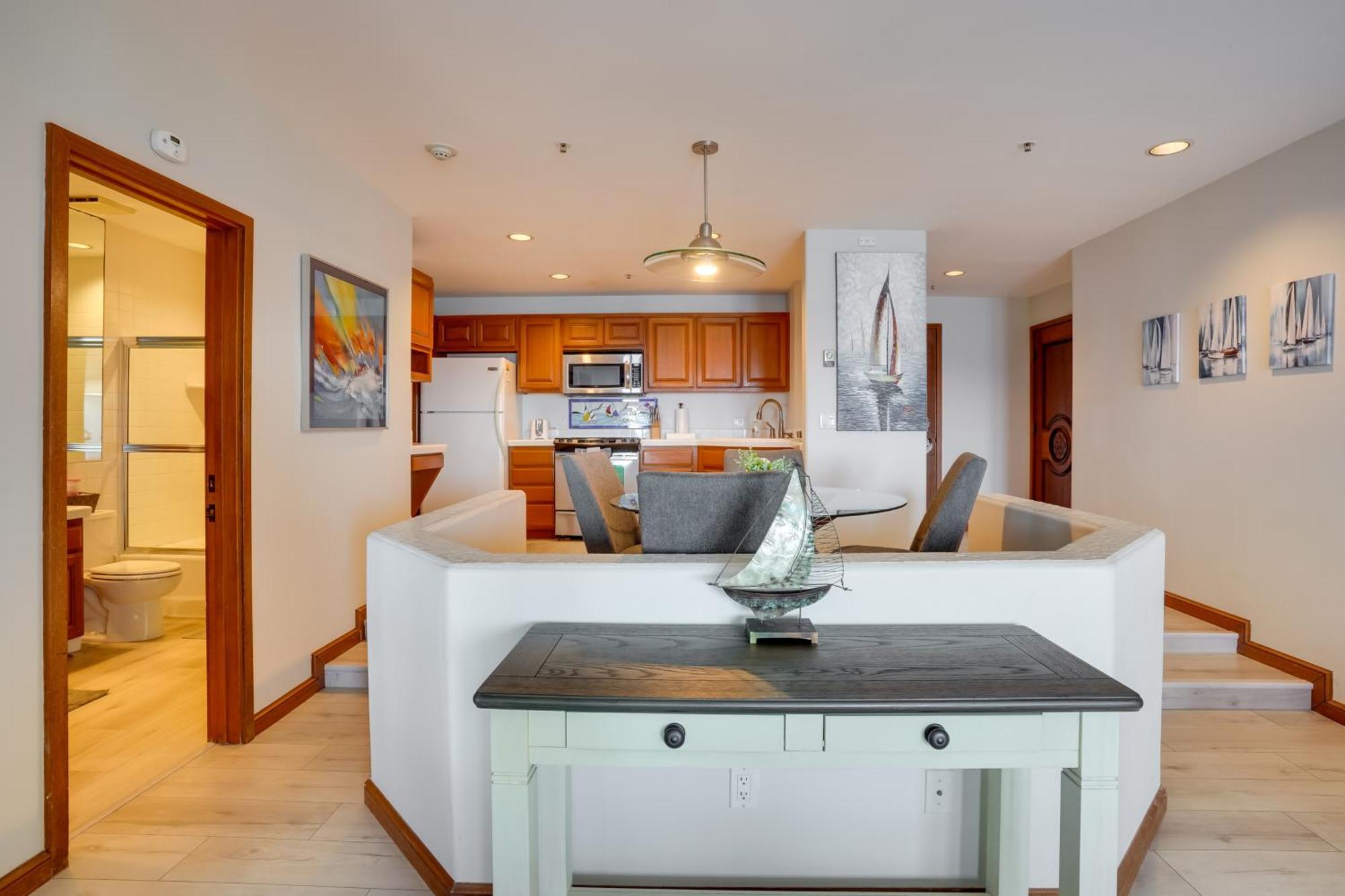 Bright Catalina Island Condo With Ocean Views! أفالون المظهر الخارجي الصورة