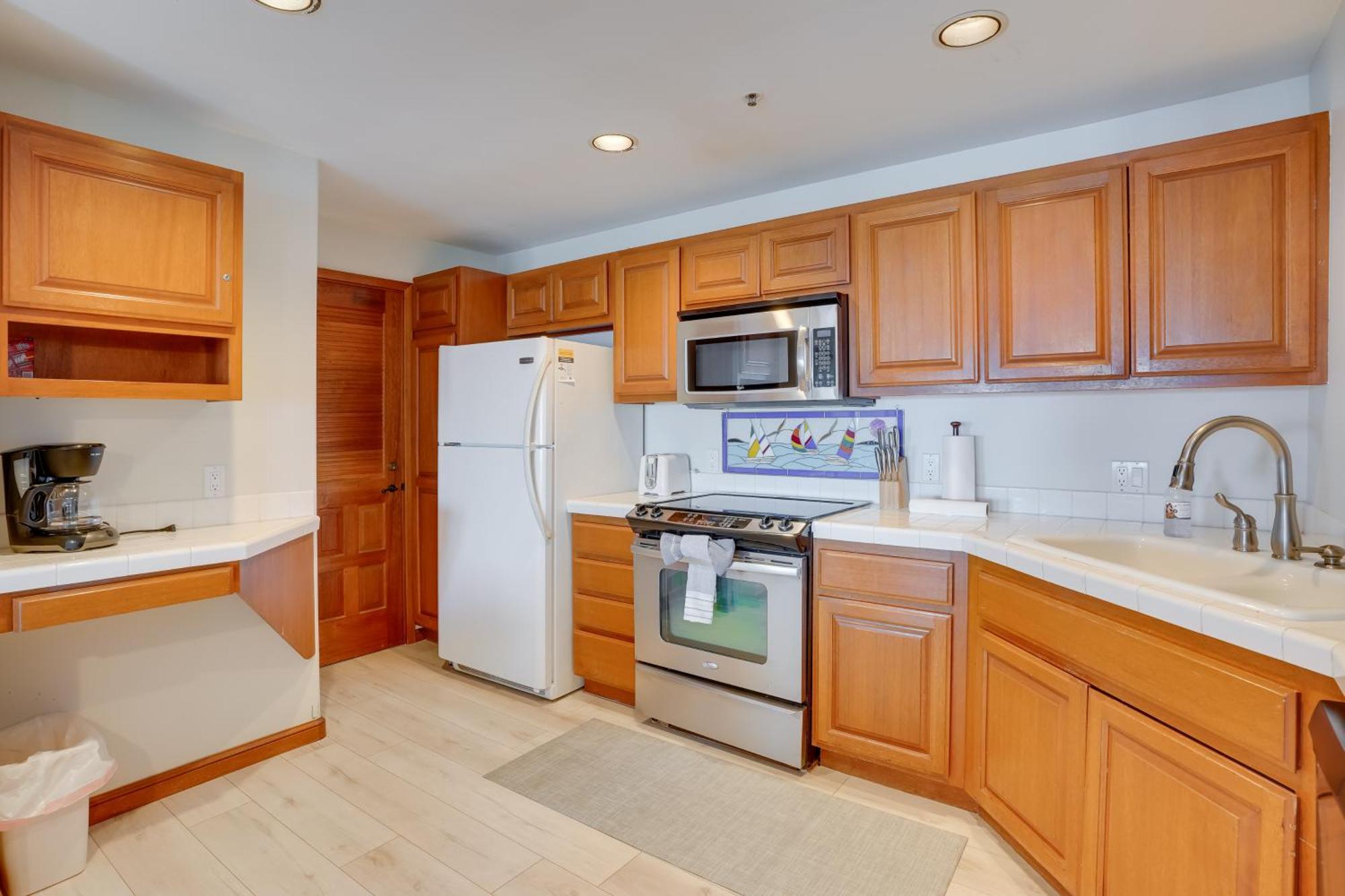 Bright Catalina Island Condo With Ocean Views! أفالون المظهر الخارجي الصورة