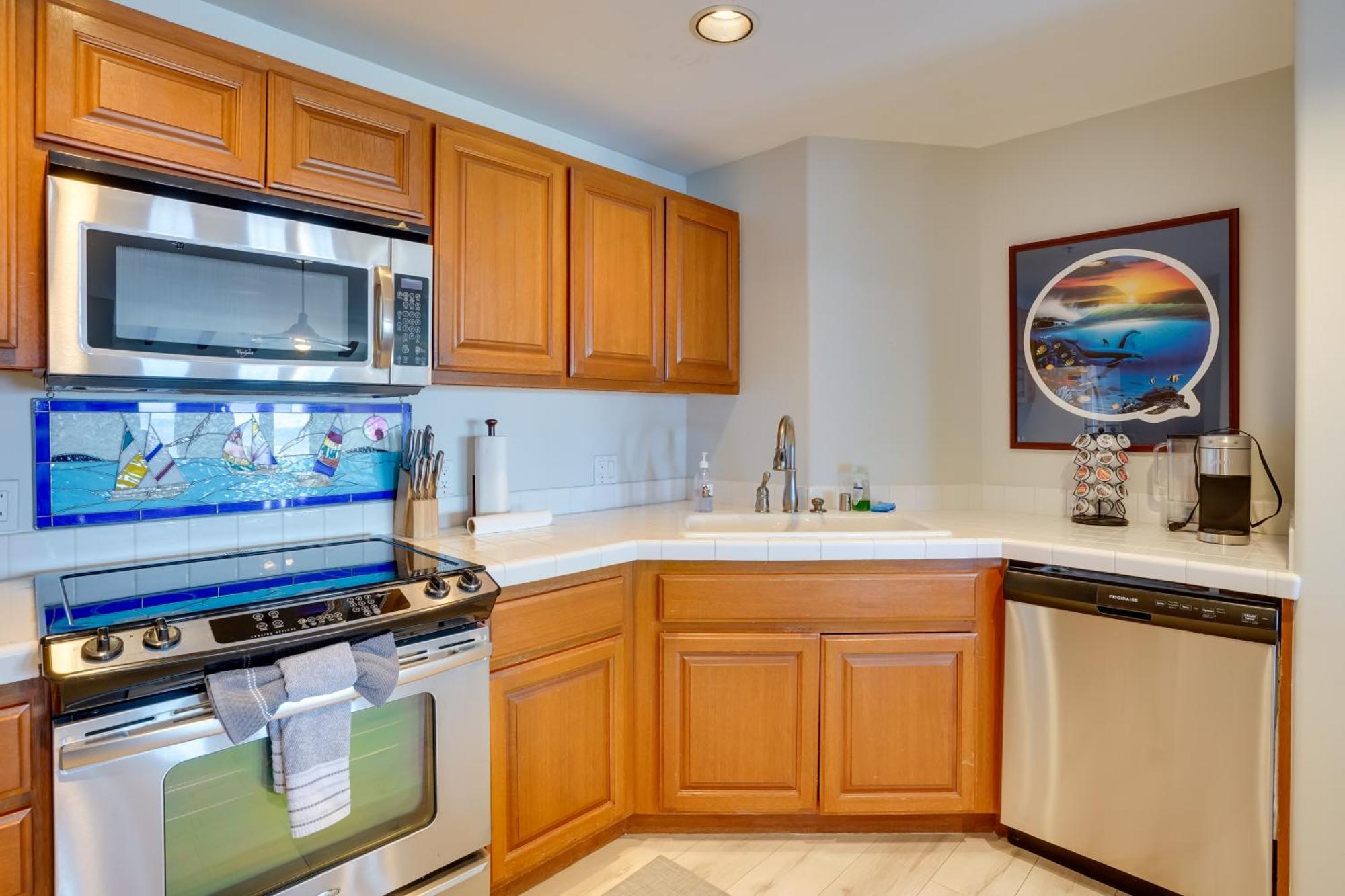 Bright Catalina Island Condo With Ocean Views! أفالون المظهر الخارجي الصورة