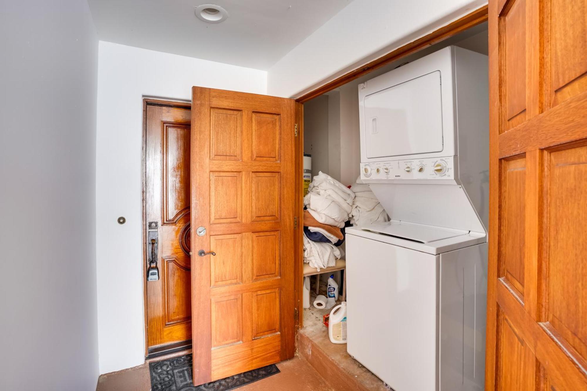 Bright Catalina Island Condo With Ocean Views! أفالون المظهر الخارجي الصورة