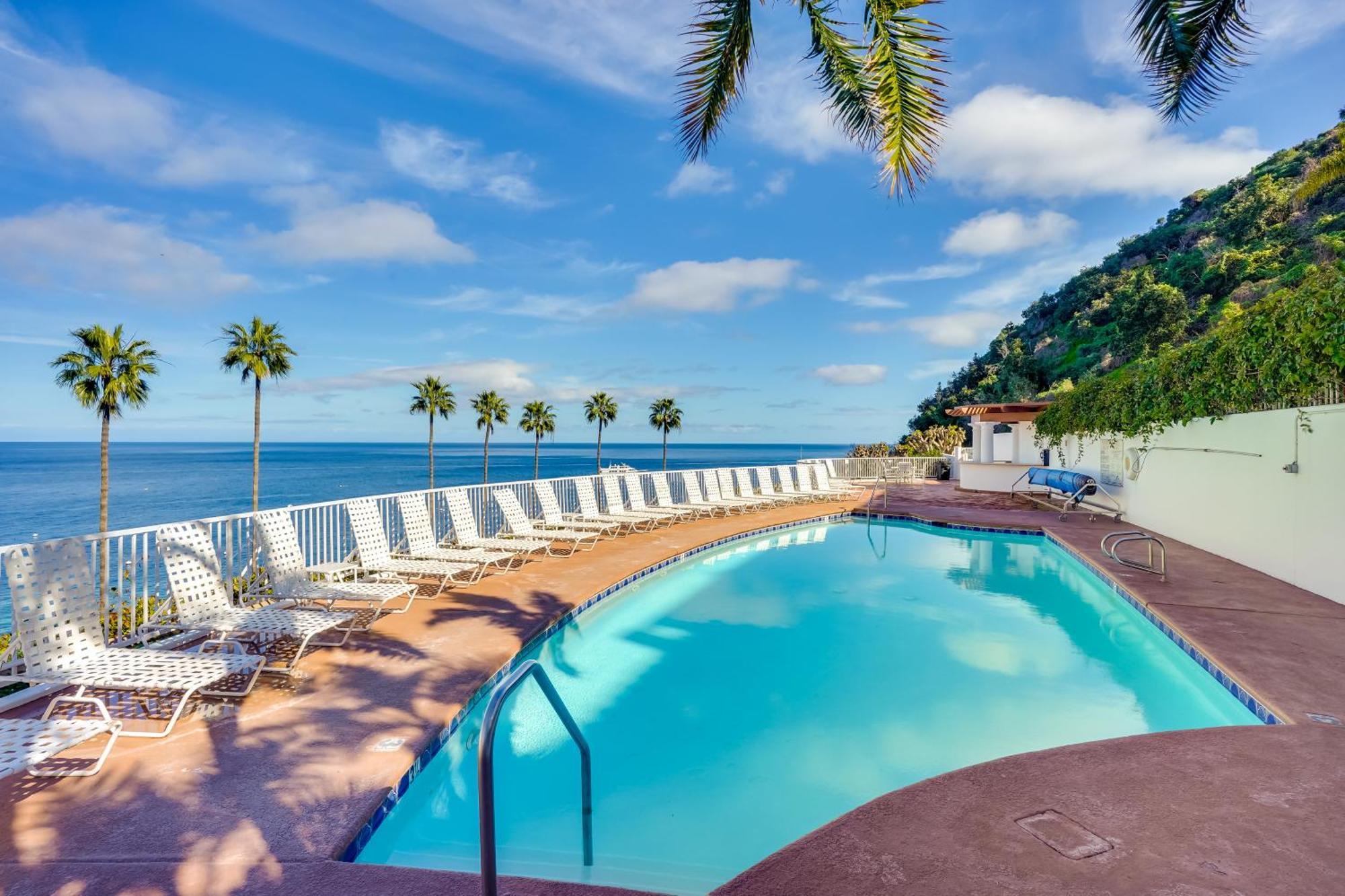 Bright Catalina Island Condo With Ocean Views! أفالون المظهر الخارجي الصورة
