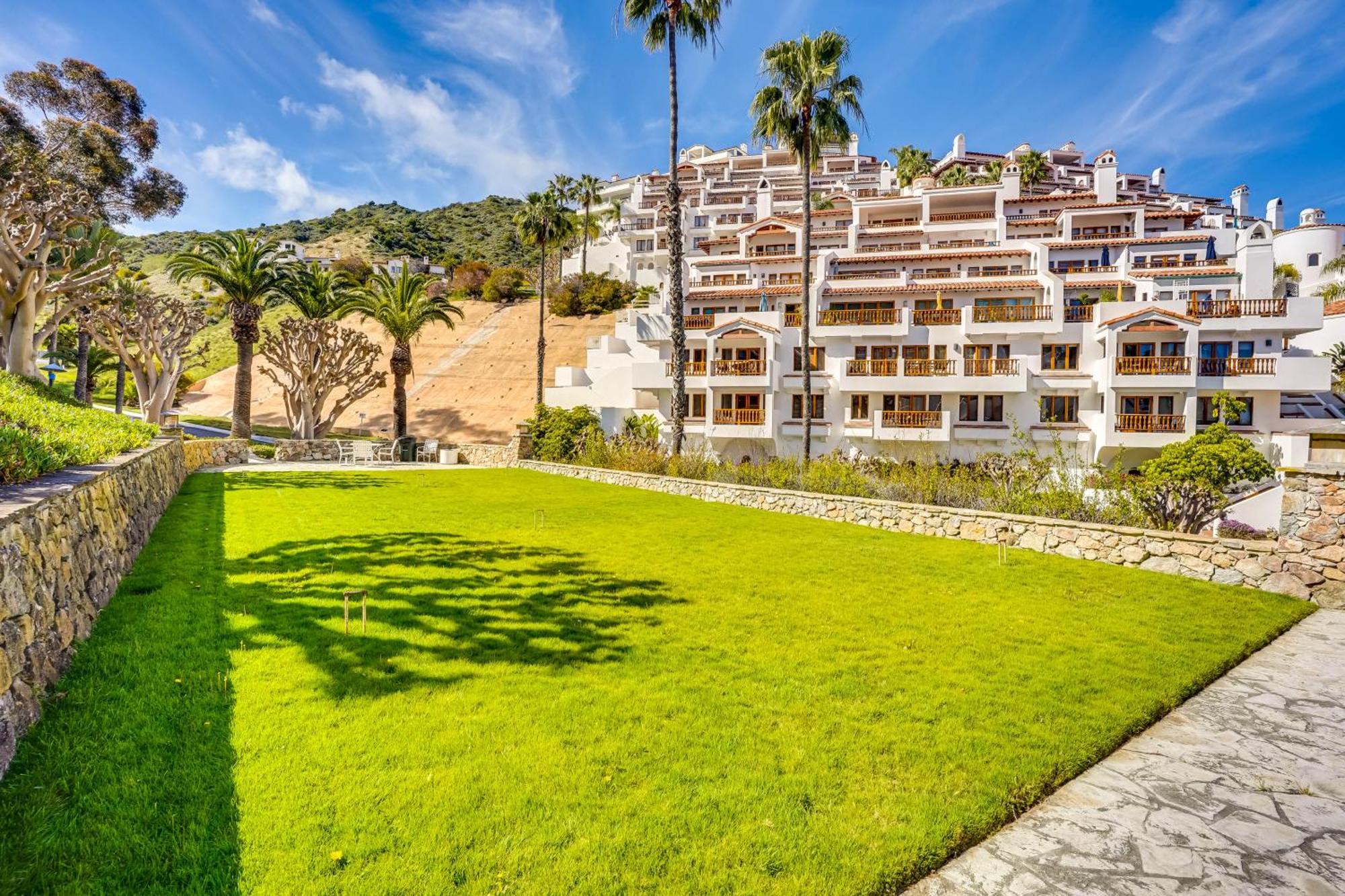 Bright Catalina Island Condo With Ocean Views! أفالون المظهر الخارجي الصورة